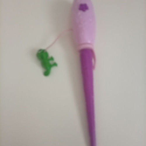 Disney Rapunzel doll with curling wand like new, missing purple dress