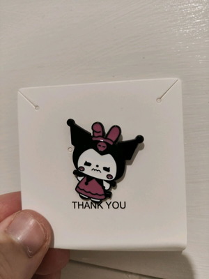 καρφίτσα kuromi hello kitty