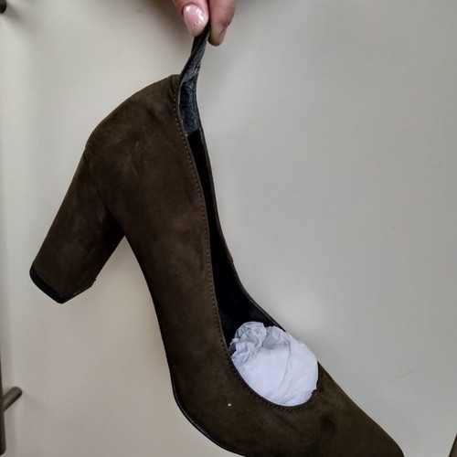 Dexim pumps size 39 flawless with thick heel