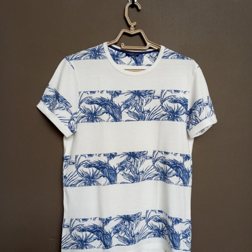 Calliope Man floral print T-shirt, blue and white, size Small