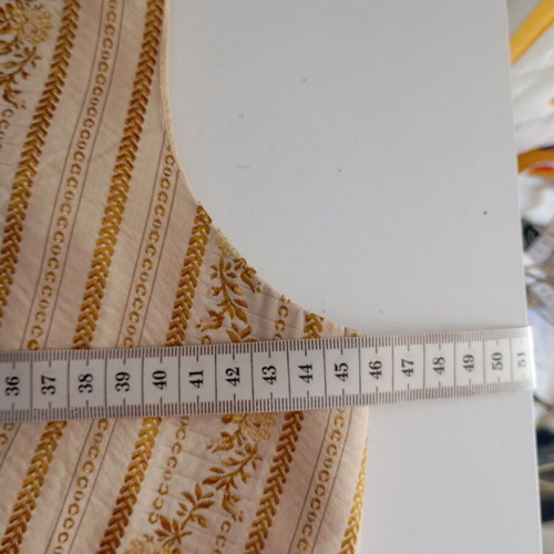 Zara vintage vest S/M, like new, cream gold