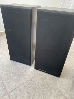 Marantz HD460 speakers used