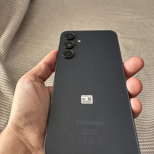 Samsung Galaxy A35 5G smartphone like new, 6GB RAM, 128GB