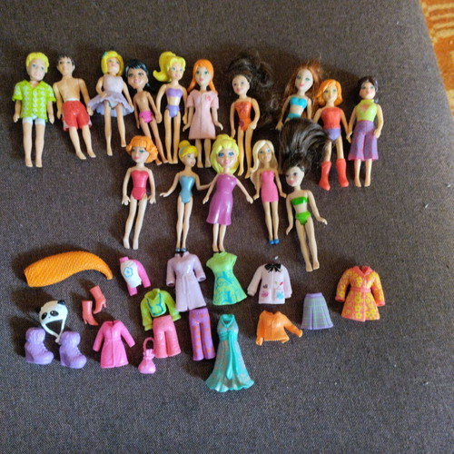 Polly Pocket collectible set used with accessories