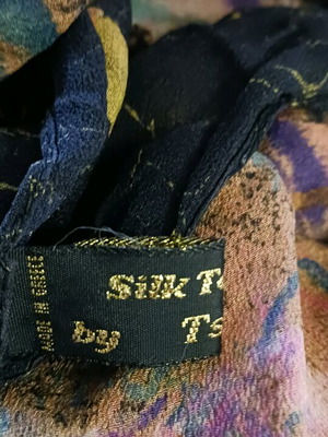 Silk pashmina like new, square multicolor 1m