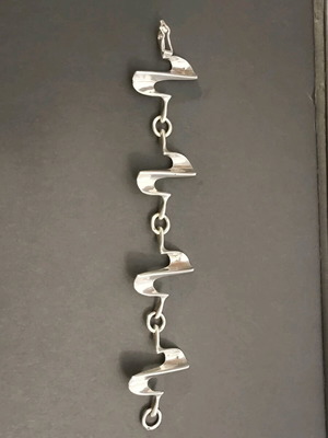 Silver solid bracelet like new