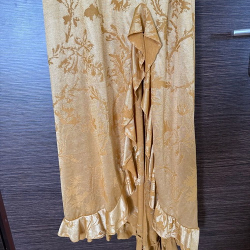 Dress mustard color like new, open front and back, size L