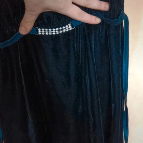 Mini blue velvet dress like new with belt and rhinestones