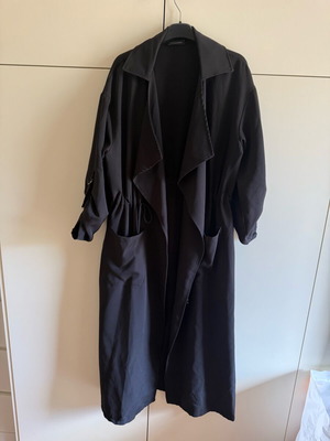 Black spring jacket one size like new