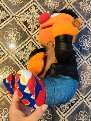 Sesame Street Rock & Roll Ernie plush toy Tyco 1997