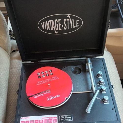 Aiwa VPX-1971BK Vintage Turntable like new