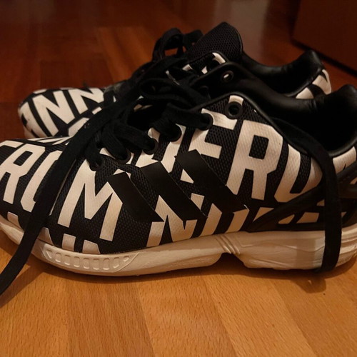 Adidas women's athletic shoes collectible like new, multicolor
