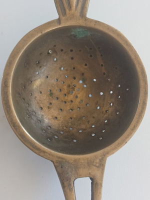 Copper strainer small used vintage