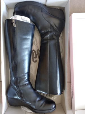 Callaghan leather women's boots size 36 like new, black