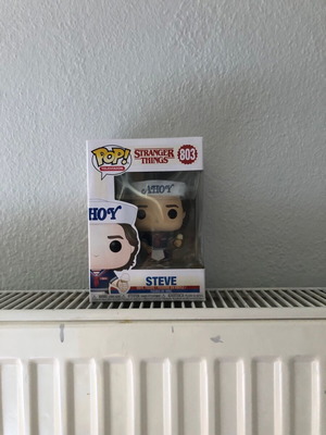Funko pop Steve