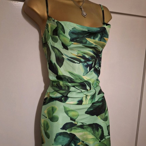 Green Leaf Print Midi Cami Dress Size Medium Shein like new