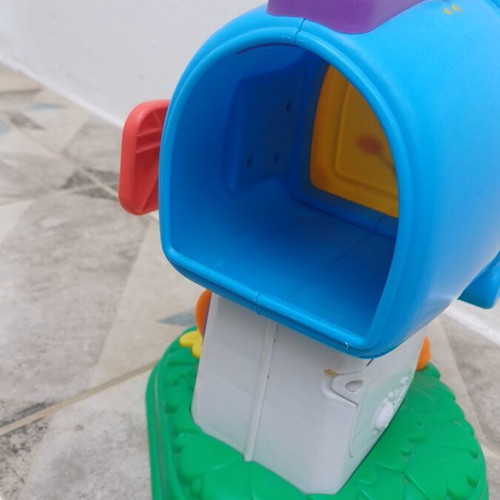 Fisher-Price Laugh & Learn Learning Letters Postbox toy