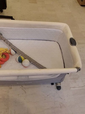 Kikkaboo Bonne Nuit baby cot gray used with mattress