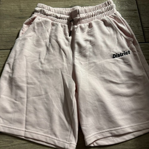 District pink bermuda shorts like new, size S