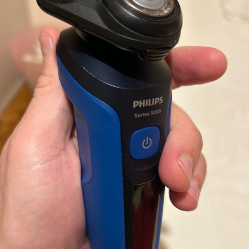 Philips Series 5000 S5466/17 rotary shaver like new