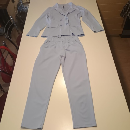 Women's fabric style blazer and pants set like new, blue