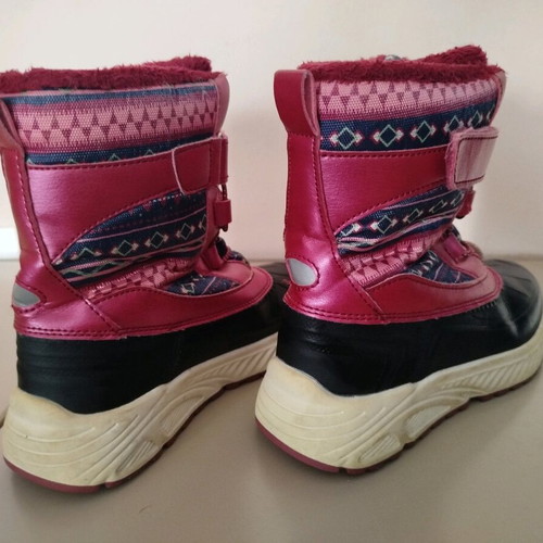 Girls' snow boot size 32 like new pink
