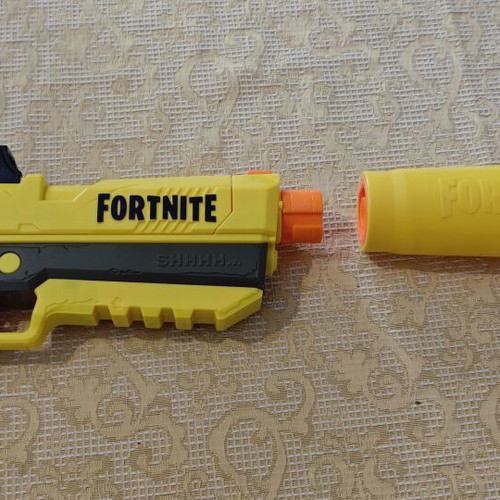 Nerf Fortnite Pistol like new with 6 darts