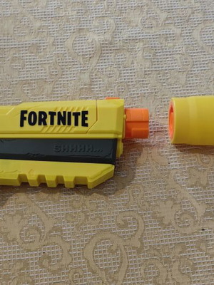Nerf Fortnite Pistol like new with 6 darts