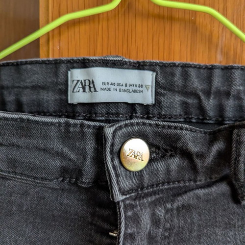 Zara jeans size 40 used, black, high waist, slim fit