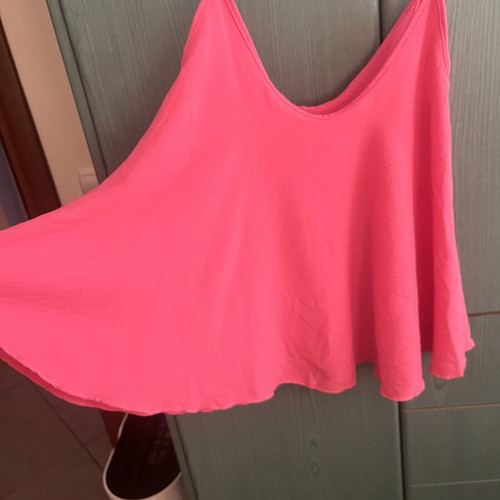 Pink blouse like new, comfortable fit, size small