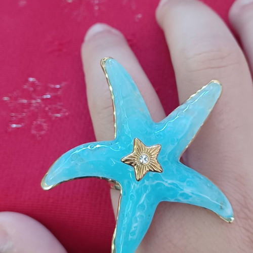 Starfish ring like new with blue marble effect and gold details