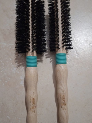 Mira hairbrushes professional, like new, Italy