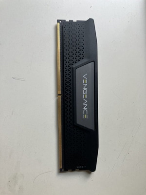Vengeance DDR5 2x8GB 4800 RAM σαν καινούργιο
