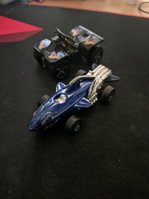 Hot Wheels cars used set of 2