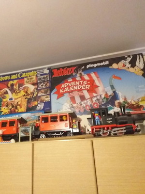 Playmobil 4001 train set with 2 carriages and 12 curved tracks, 1980