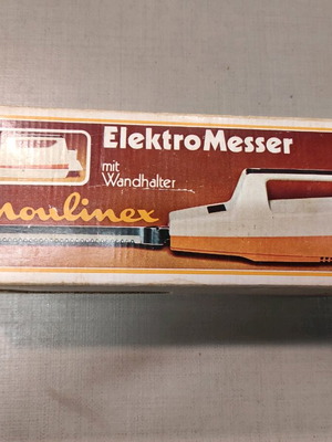 Electric knife used with stainless steel blades