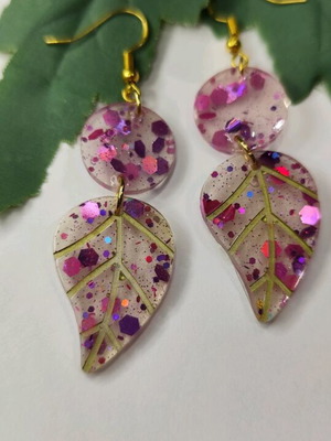 Χειροποίητα σκουλαρίκια Fuchsia Gold Leaf καινούργια από ρητίνη υγρού γυαλιού