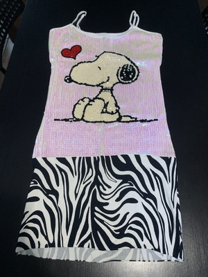 Toons Couture dress XL like new with Snoopy crystals and chest support