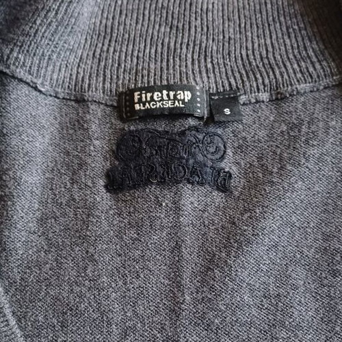 Knitted vest like new, grey with studs