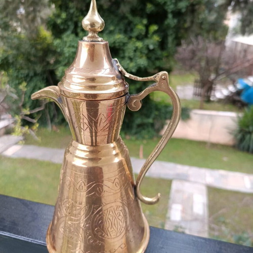 Traditional Arabic Dallah coffee pot vintage like new