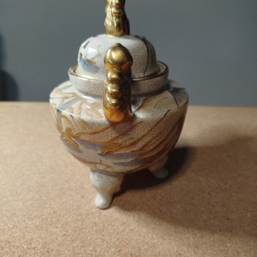 Kutani incense burner handpainted Japanese used, 17 cm height