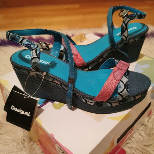 Desigual Dustin 3 platform sandals used, size 37, blue-red