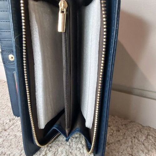 Dark blue croco-effect wrist wallet new