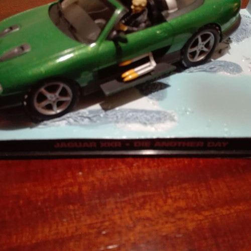 James Bond metal cars used, Aston Martin DB5 and Jaguar XKR