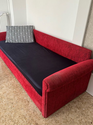 Sofa bed 4-seater used, red