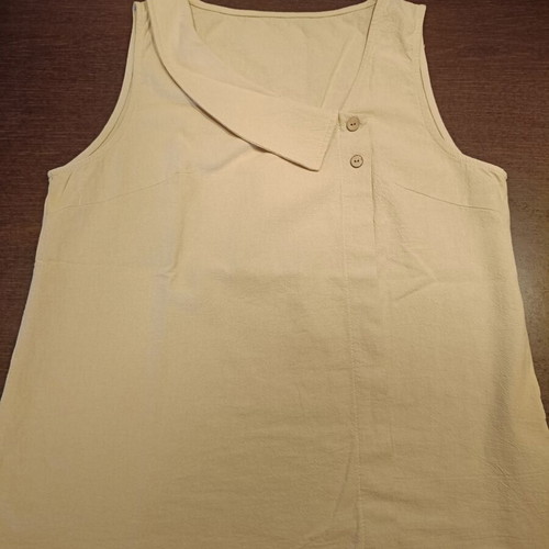 Beige T-shirt like new, size M