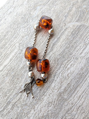 Silver Begleri with amber beads
