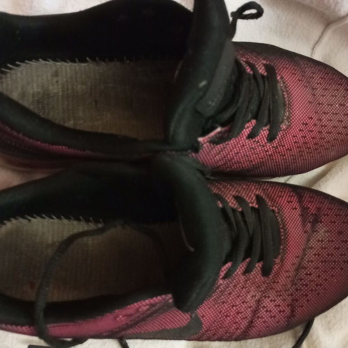 Nike athletic shoes used, size 39, pink and purple