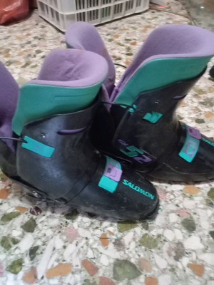 Ski boots used