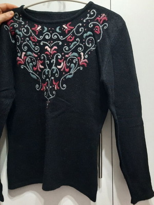 Winter women's blouse like new, black multicolor, size S